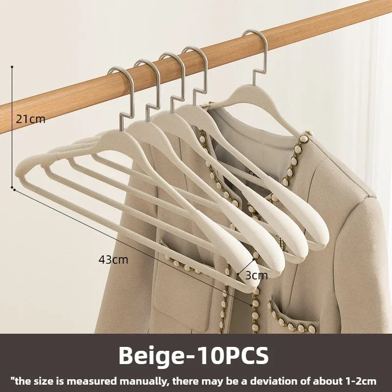 Heavy-Duty Wide Shoulder Metal Clothes Hangers – 5/10 Pack
