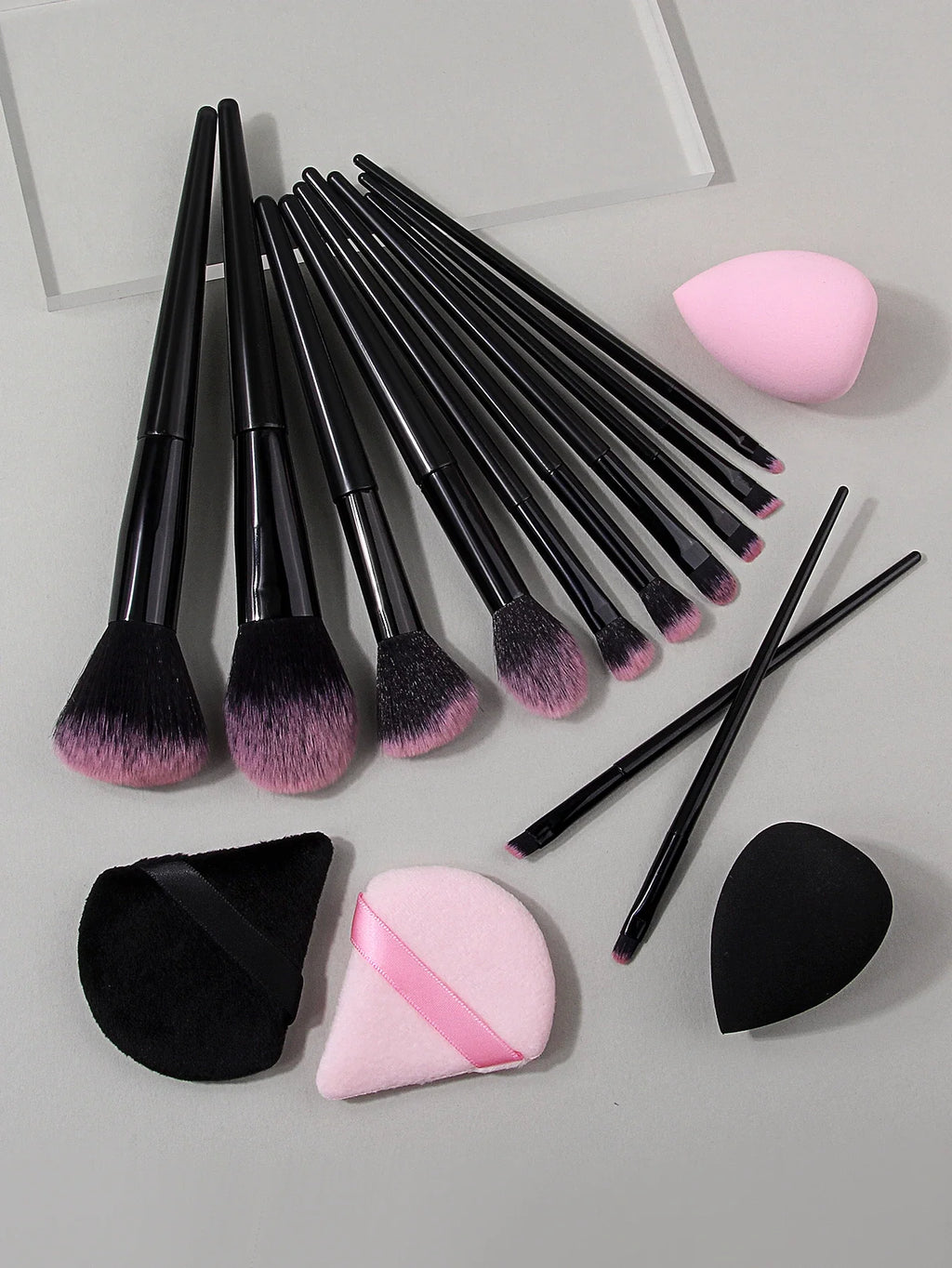 16 Pcs Makeup Brush Set – Powder, Blush & Eyeshadow Brushes