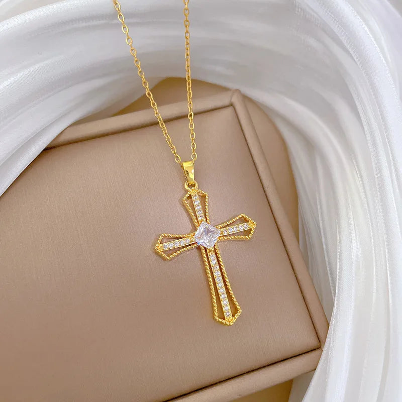 Gold Cross Pendant Necklace – Stainless Steel Choker for Women