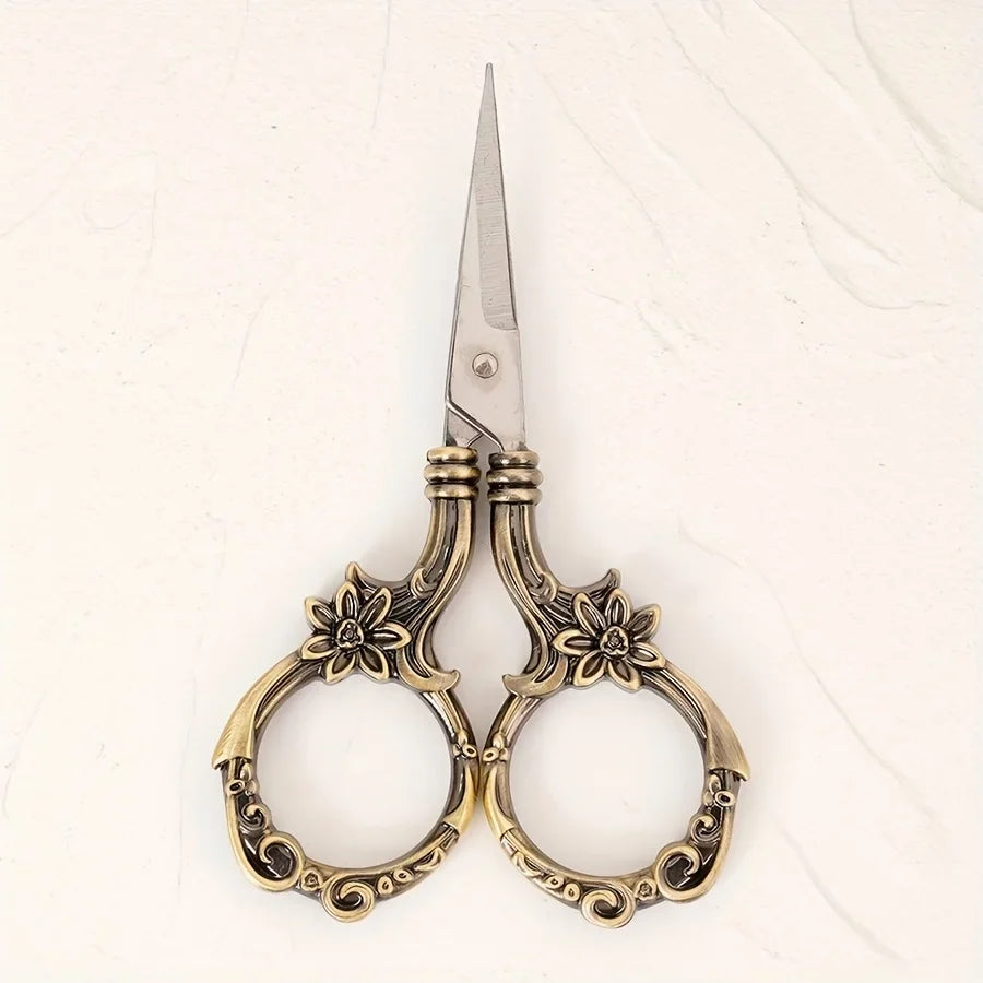 Retro Small Craft Scissors – Cross-Stitch & Fabric Shears
