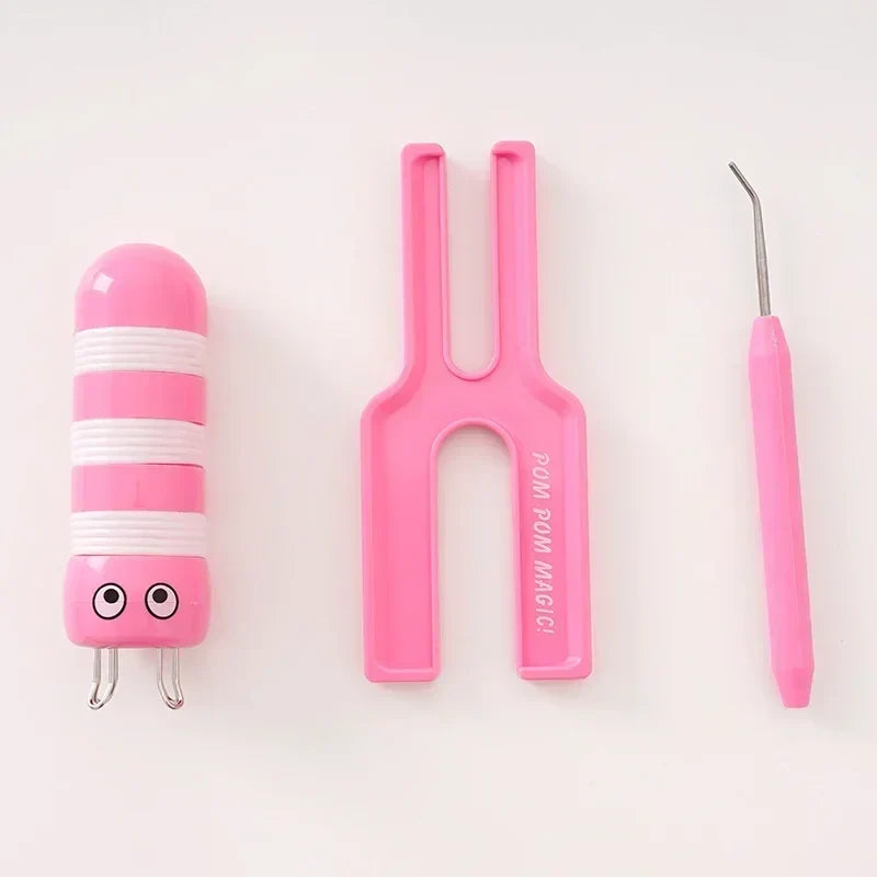 DIY Pom Maker Kit – Fluffy Yarn Pompom Tool for Knitting & Crafts