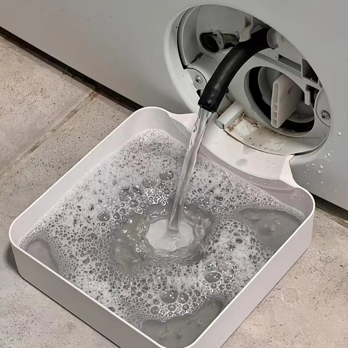 Washing Machine Drain Pan with Deflector Water Catcher Funnel