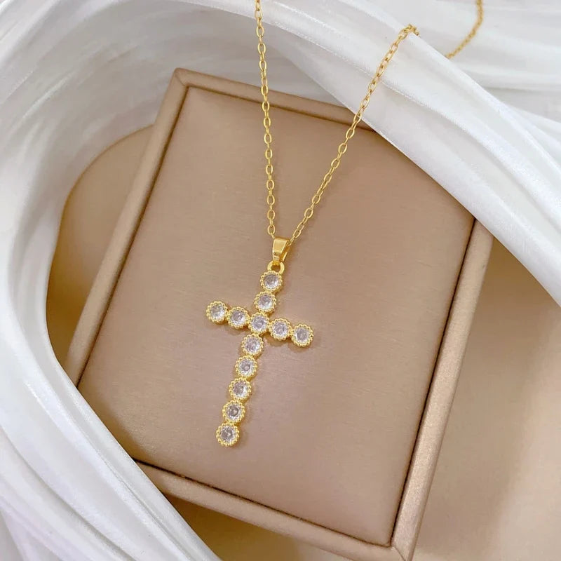 Women's Gold Cross Pendant Necklace – Minimalist Choker