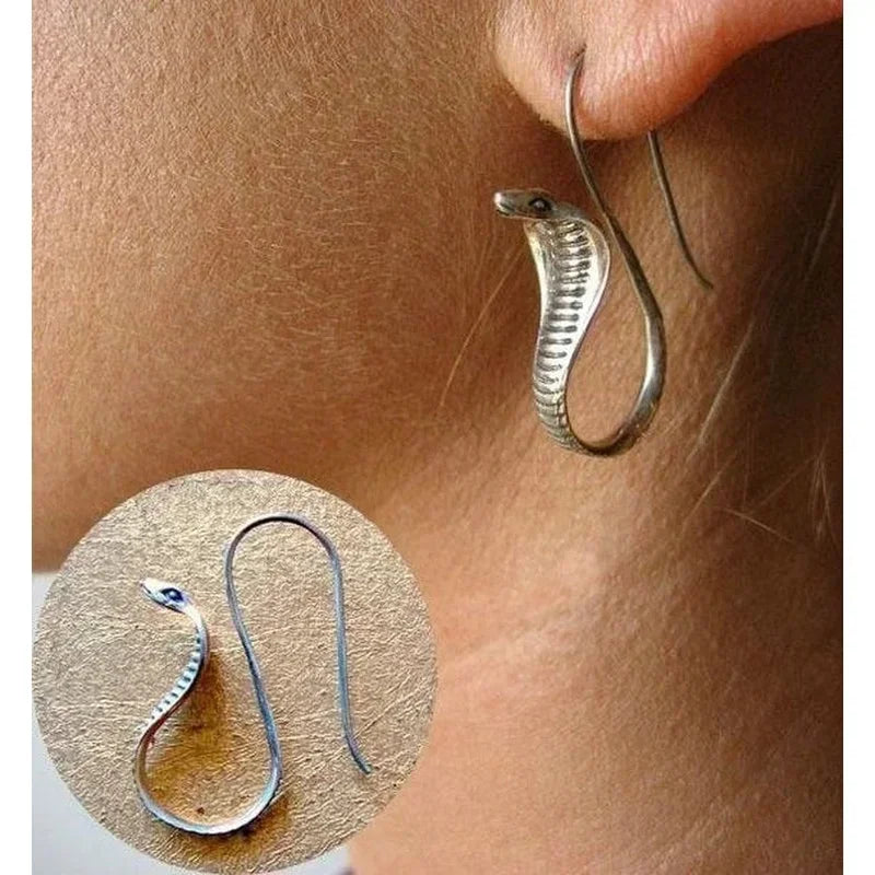 Cobra Snake Stud Earrings – Rhinestone Zinc Alloy Fashion Studs