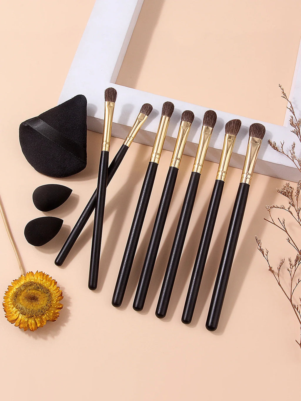 10Pcs Horsehair Eyeshadow Makeup Brush Set & Beauty Sponge