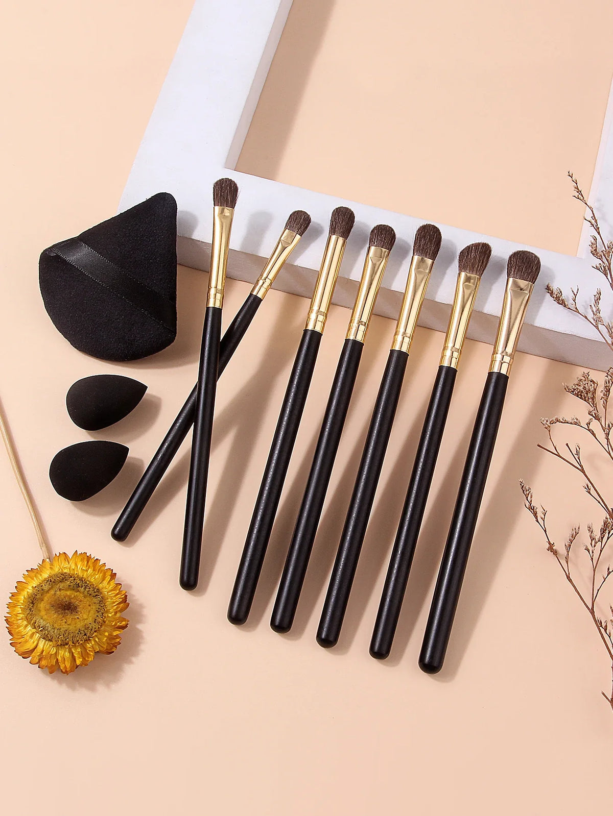 10Pcs Horsehair Eyeshadow Makeup Brush Set & Beauty Sponge