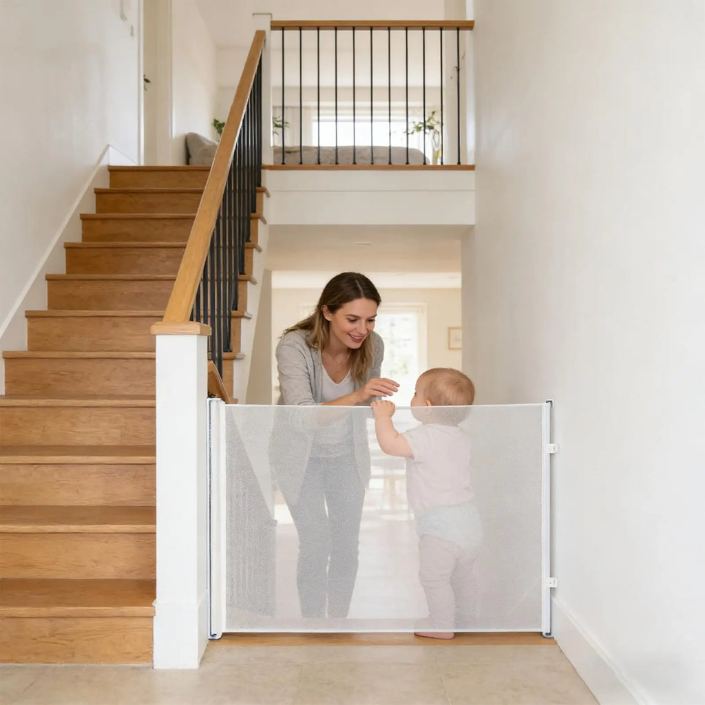 Retractable Dog Gate No Drill – Stairs, Doorways & Terraces