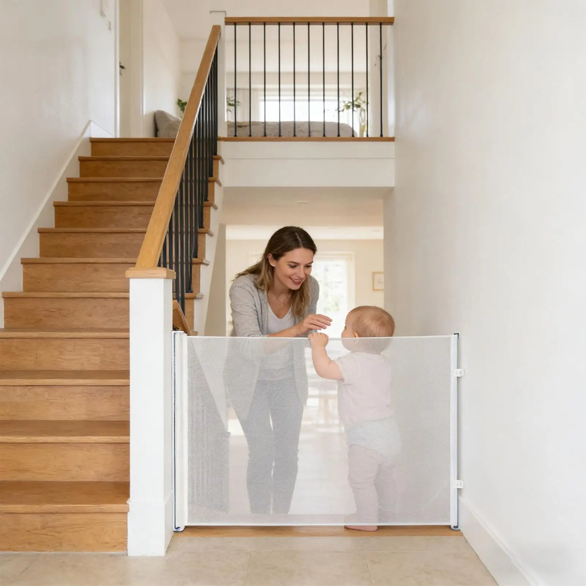 Retractable Dog Gate No Drill – Stairs, Doorways & Terraces
