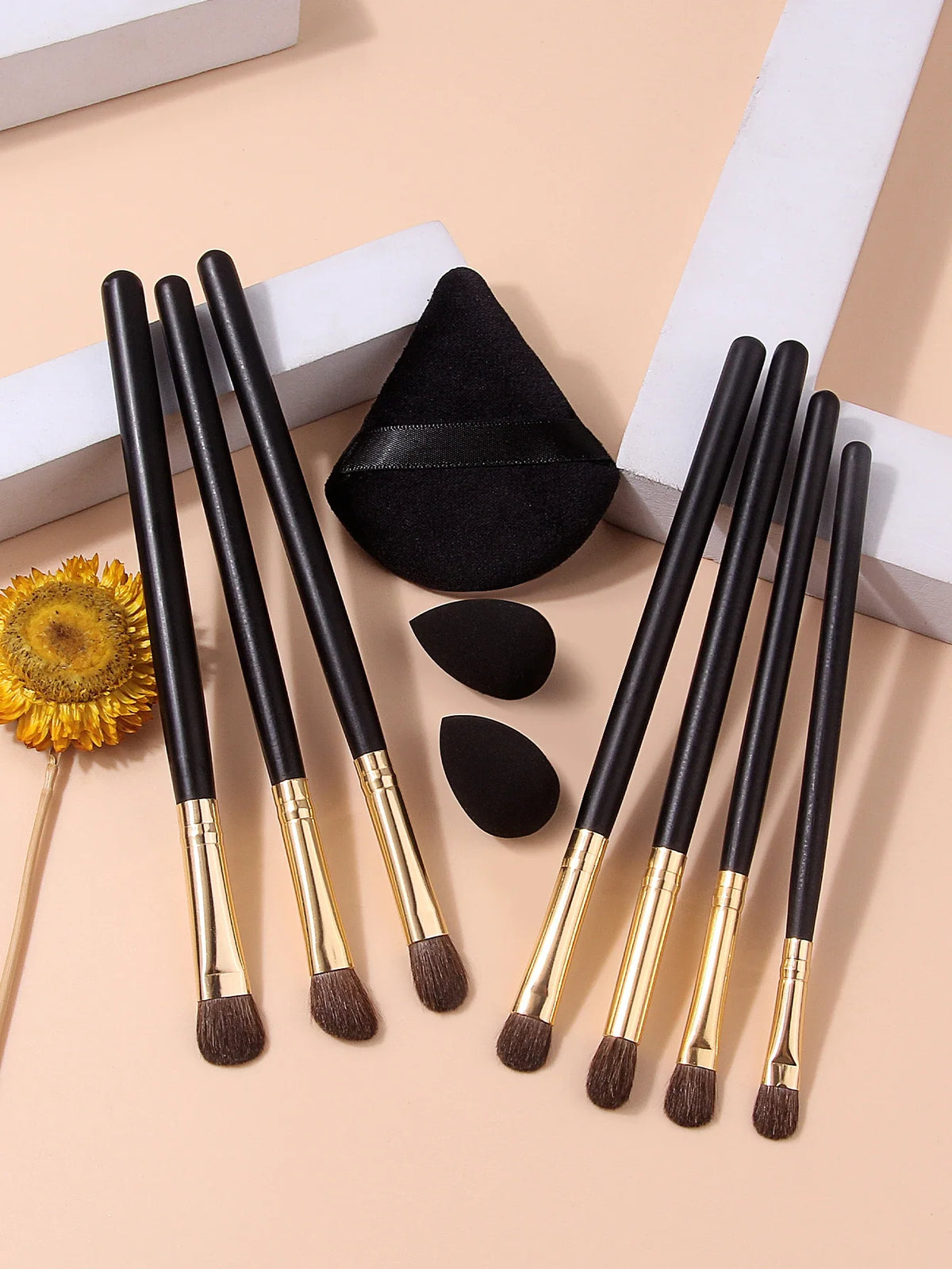 10Pcs Horsehair Eyeshadow Makeup Brush Set & Beauty Sponge