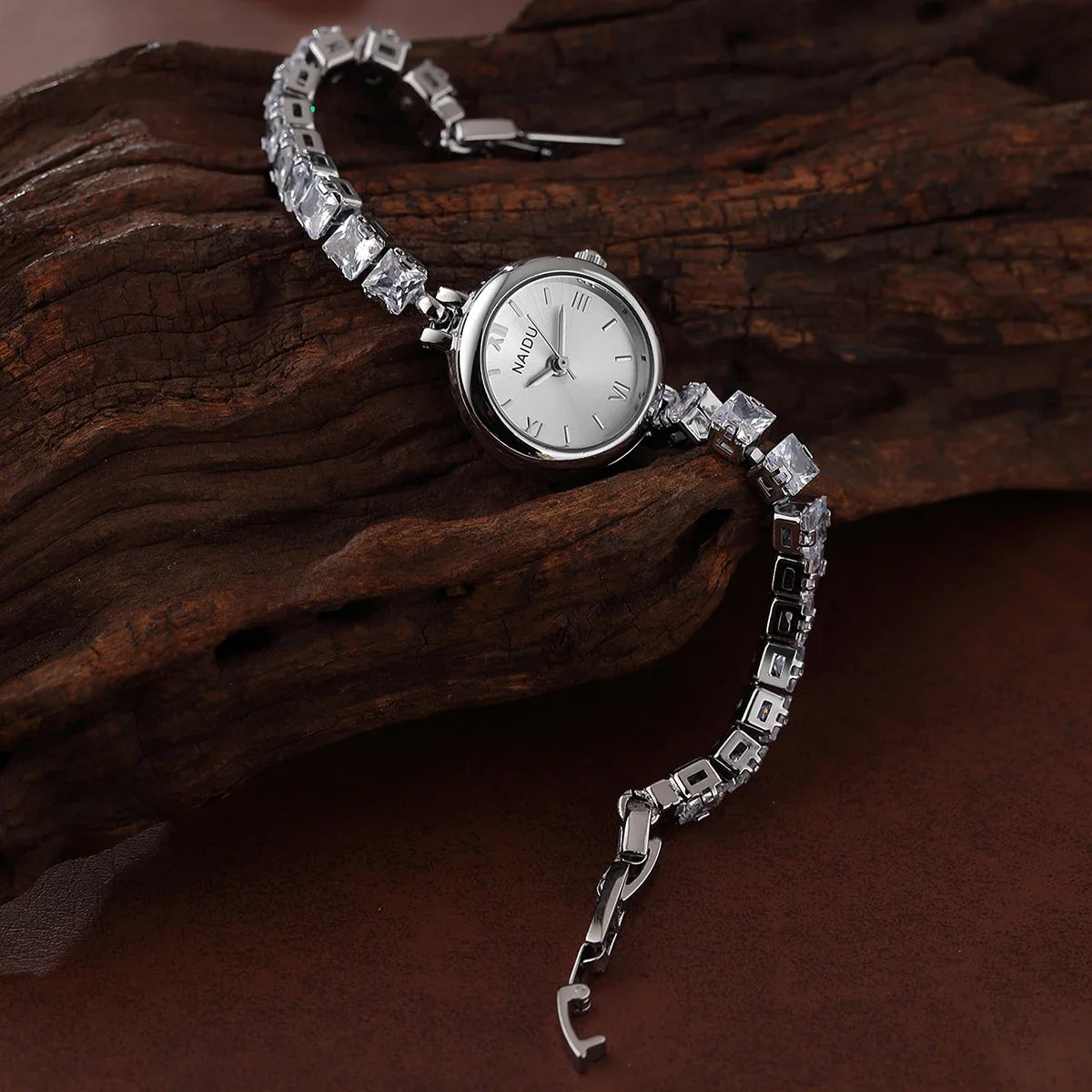 Women's Colorful Rhinestone Quartz Watch | Casual Fashion
