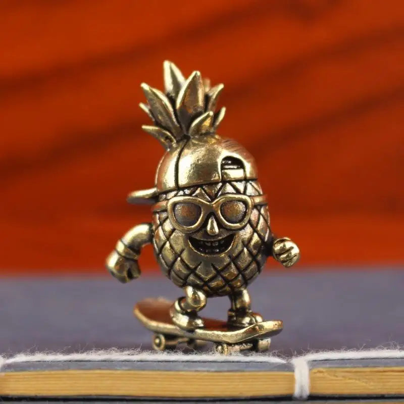Brass Skateboarding Pineapple Figurine – Retro Desktop Ornament