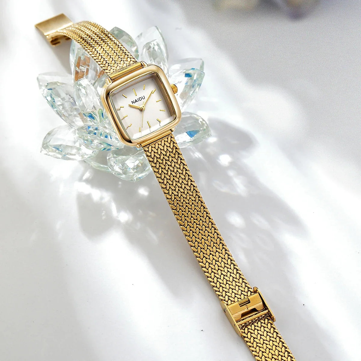 Women's Retro Small Square Quartz Watch – Steel Strap
