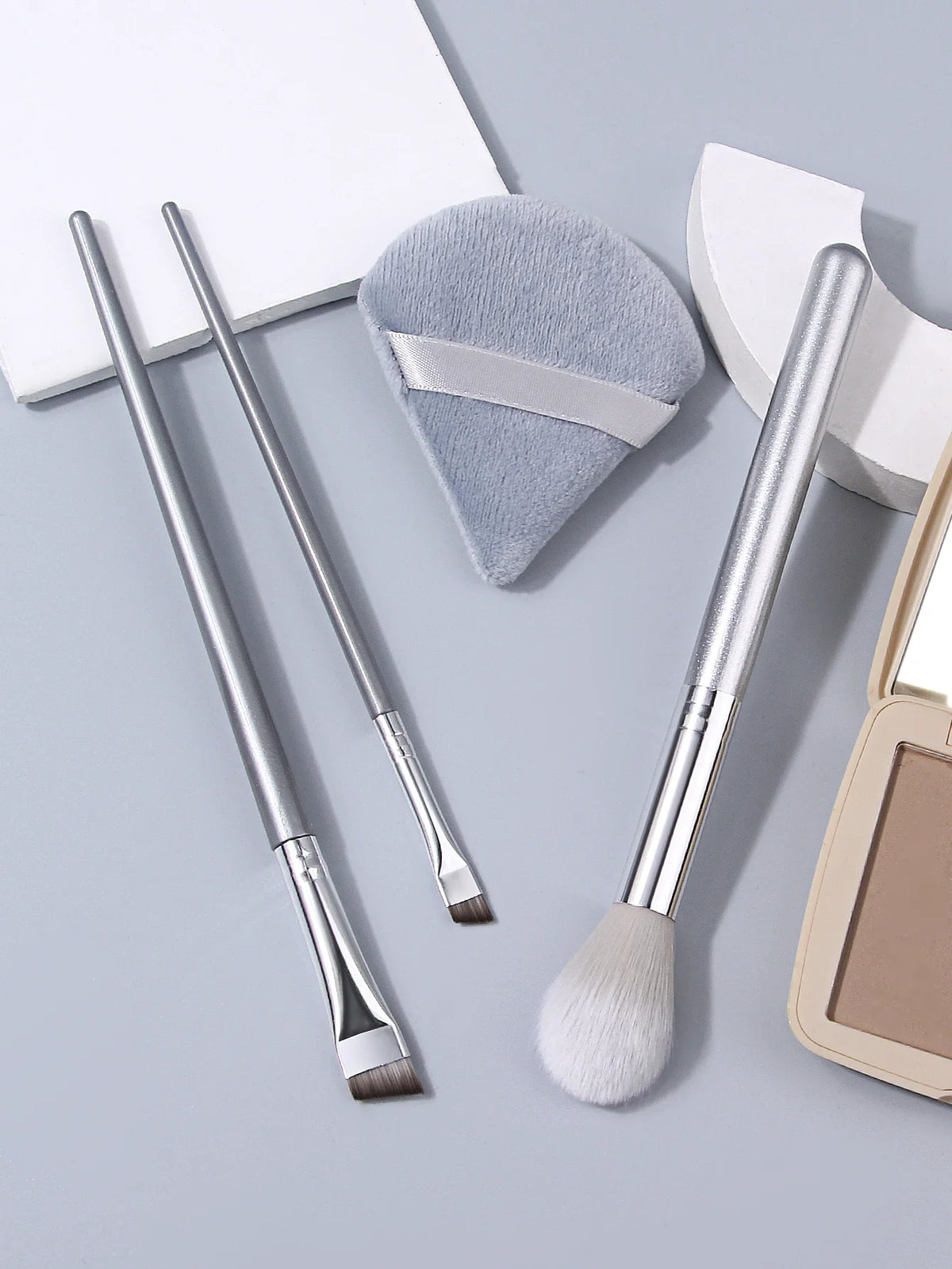 4PCS Cosmetic Brush Set – Powder, Eyebrow & Puff Brushes