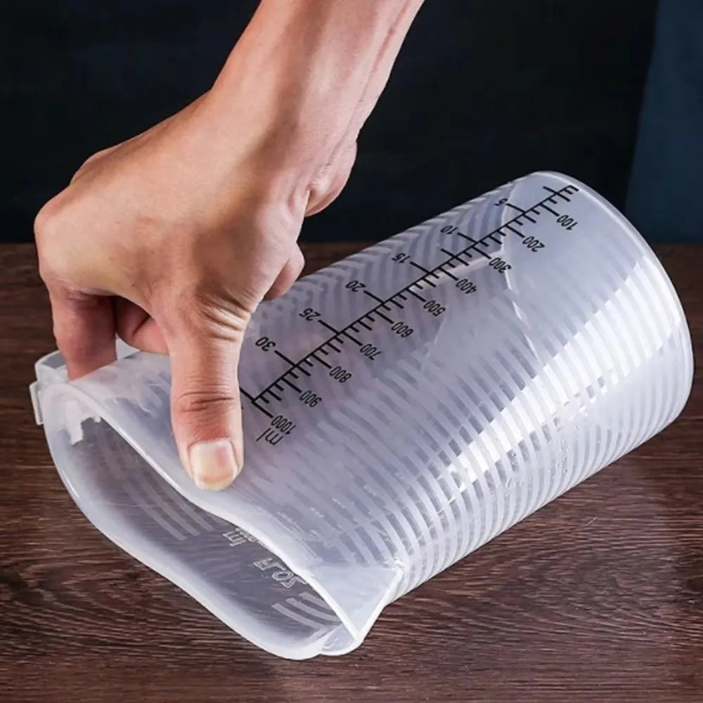 Clear Measuring Cup with Lid & Scale 100–5000mL | Nixie