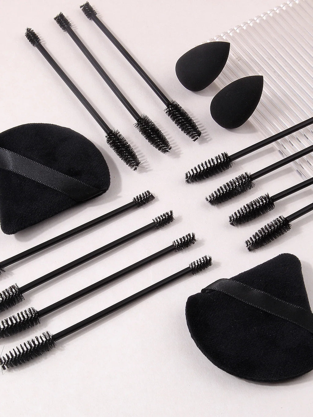 20 Mascara Wands & Eyebrow Brushes + 4 Makeup Sponges