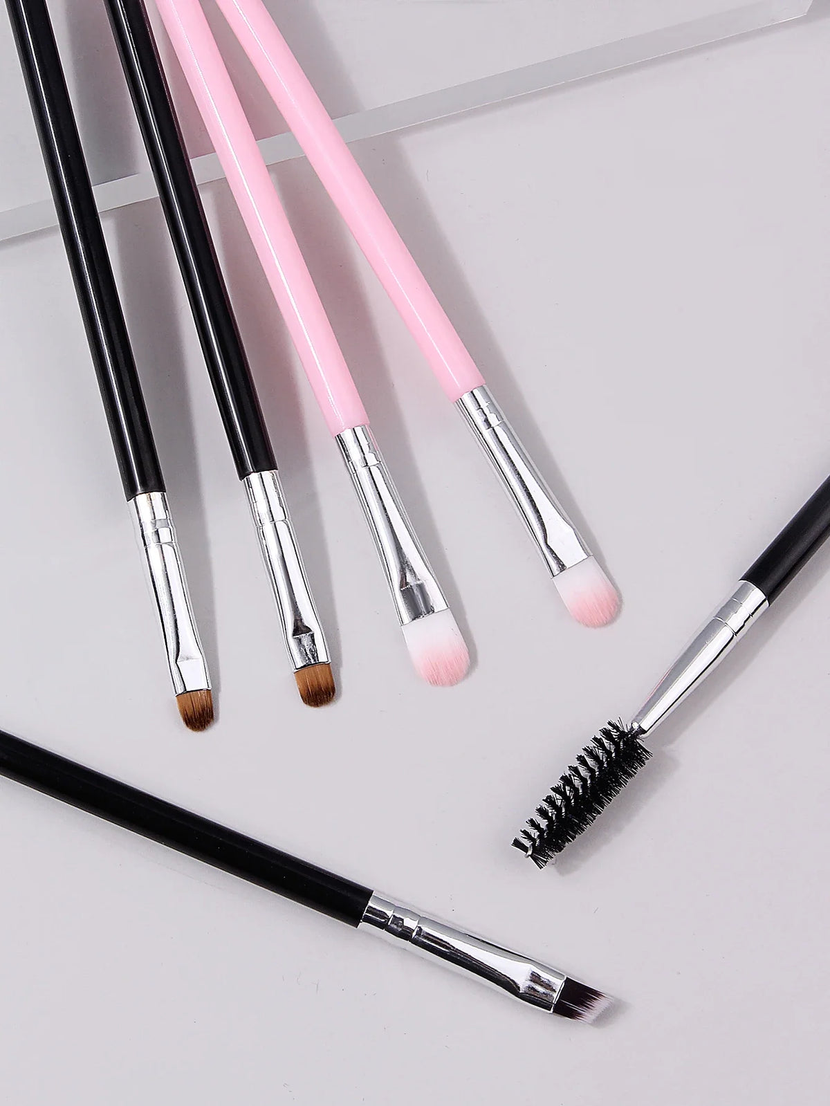 6-Piece Soft Synthetic Makeup Brush Kit – Foundation & Blush